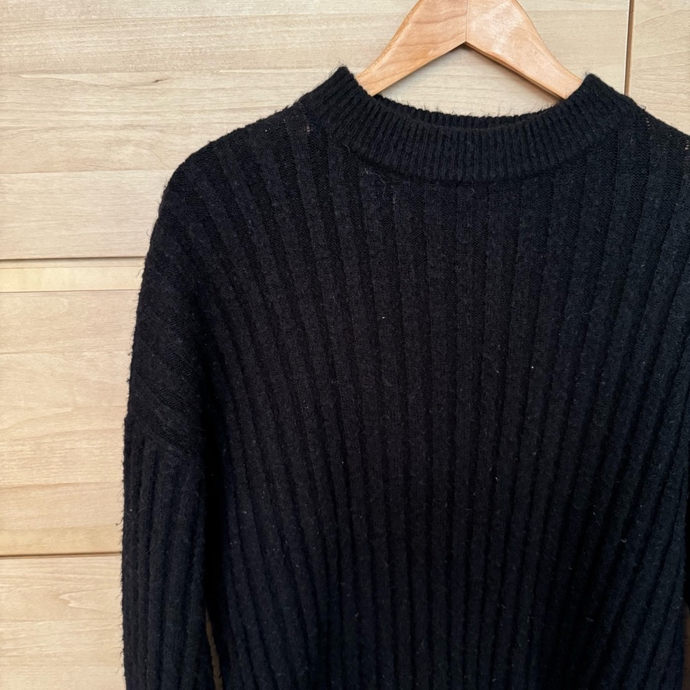 Primark Black Ribbed Crew Neck Sweater